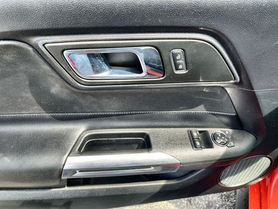 2015 Ford Mustang V6