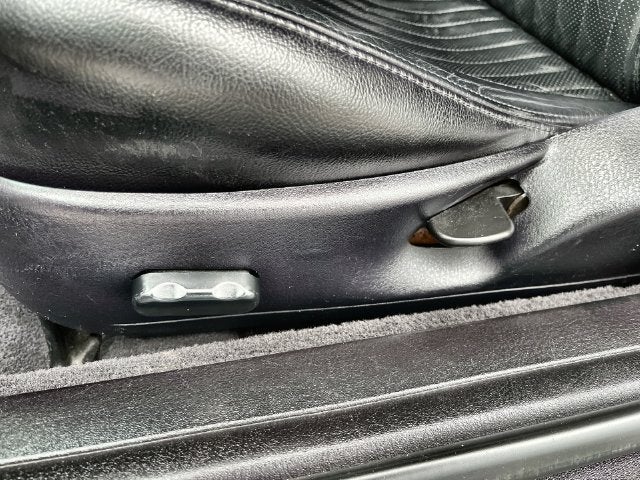 2004 Ford Thunderbird Base
