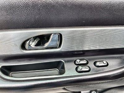 2004 Ford Thunderbird Base
