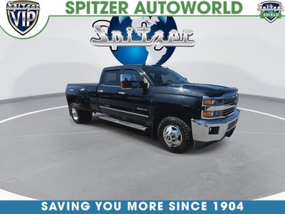 2016 Chevrolet Silverado 3500HD LTZ Dual rear wheels