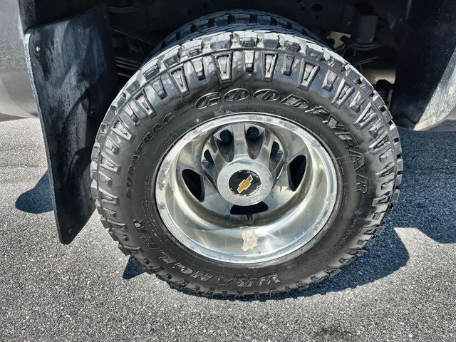 2016 Chevrolet Silverado 3500HD LTZ Dual rear wheels
