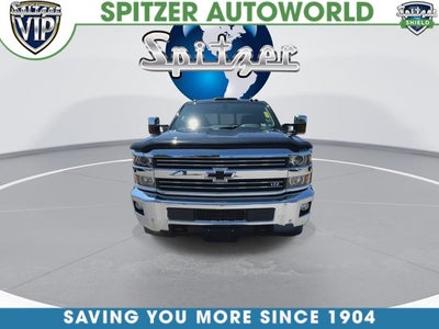 2016 Chevrolet Silverado 3500HD LTZ Dual rear wheels