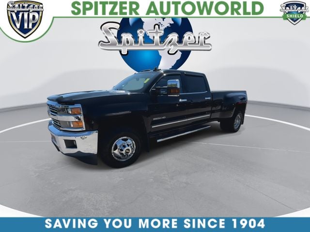 2016 Chevrolet Silverado 3500HD LTZ Dual rear wheels