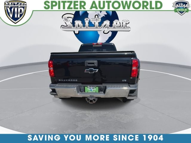 2016 Chevrolet Silverado 3500HD LTZ Dual rear wheels