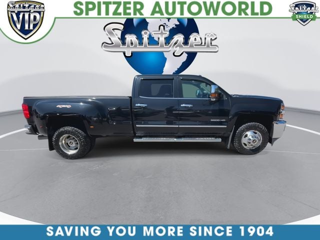 2016 Chevrolet Silverado 3500HD LTZ Dual rear wheels