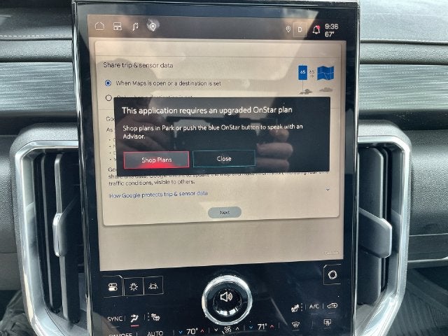 2024 GMC Acadia Elevation