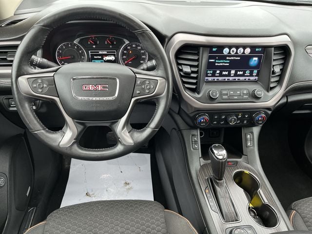 2017 GMC Acadia SLE-2