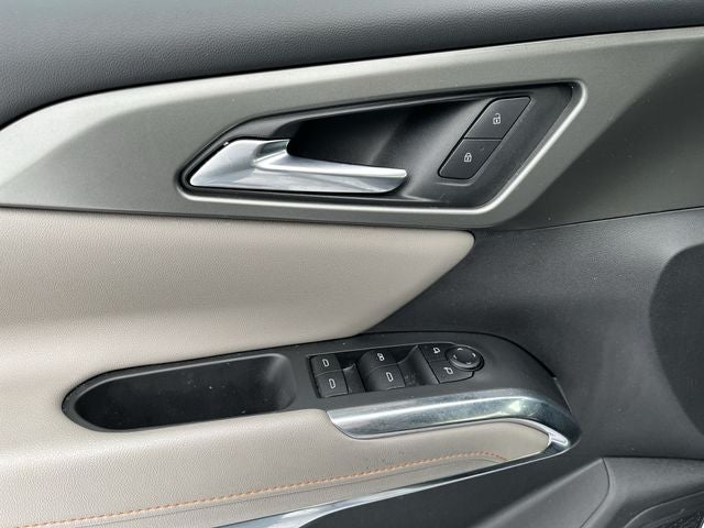 2025 Chevrolet Traverse LT 2LT