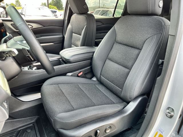 2025 Chevrolet Traverse LT 2LT