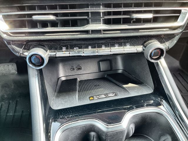 2025 Chevrolet Traverse LT 2LT