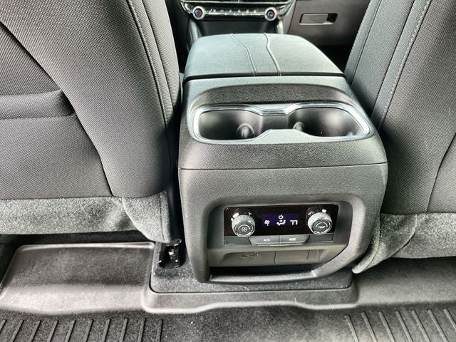 2025 Chevrolet Traverse LT 2LT
