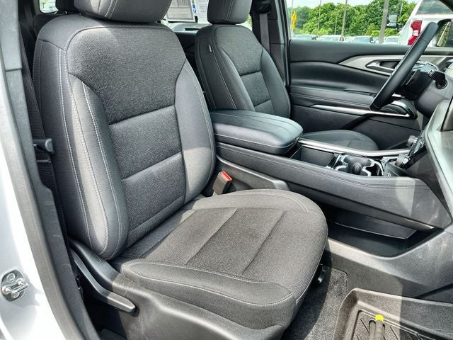 2025 Chevrolet Traverse LT 2LT