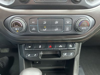 2022 GMC Canyon AT4 w/Cloth