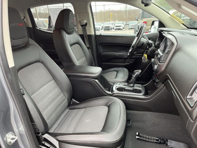 2022 GMC Canyon AT4 w/Cloth