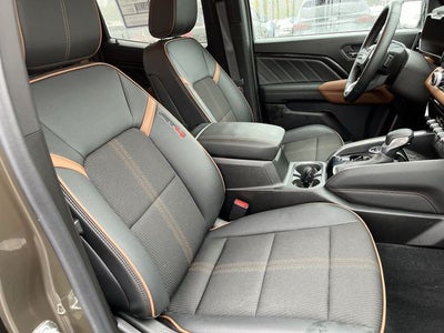 2025 GMC Canyon AT4