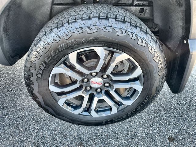 2024 GMC Canyon AT4