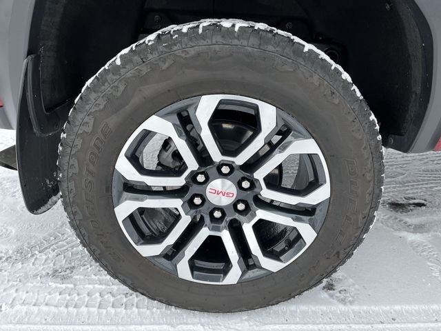 2024 GMC Canyon AT4