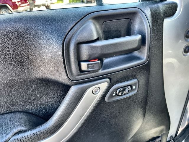 2011 Jeep Wrangler Unlimited Sahara