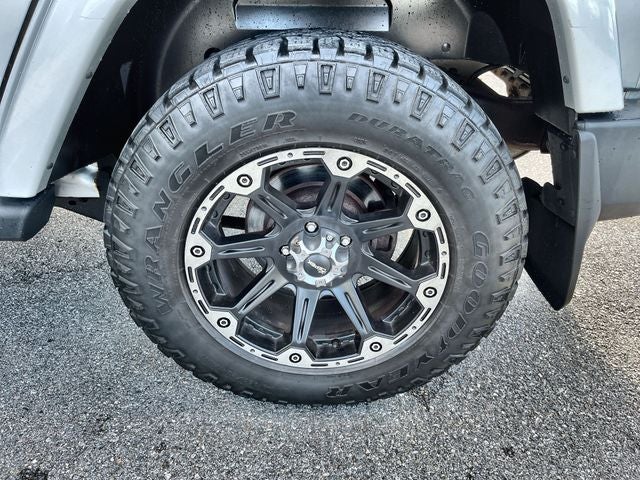 2011 Jeep Wrangler Unlimited Sahara