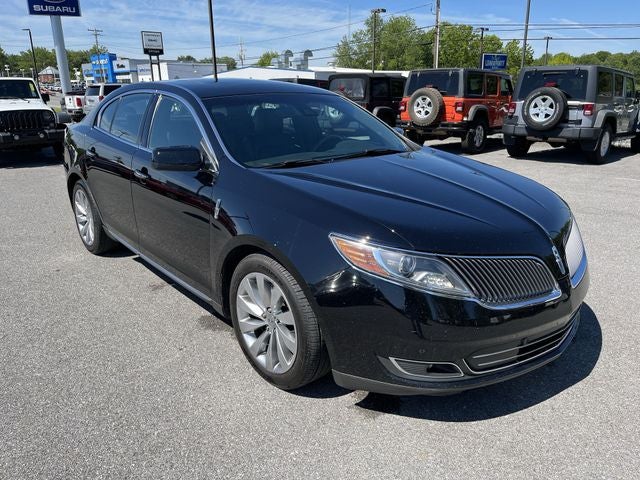 2016 Lincoln MKS Base