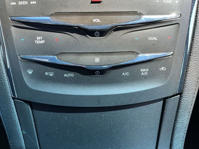 2016 Lincoln MKS Base