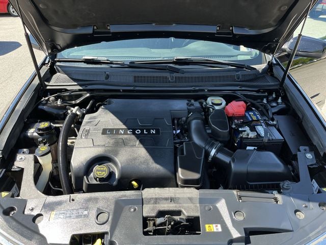 2016 Lincoln MKS Base