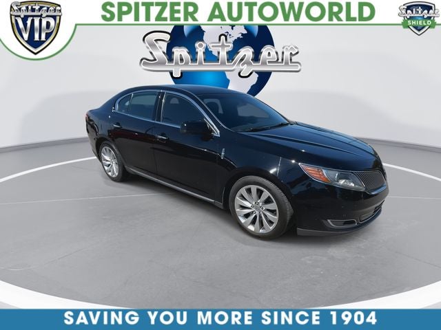 2016 Lincoln MKS Base