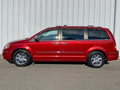 2010 Chrysler Town & Country Limited