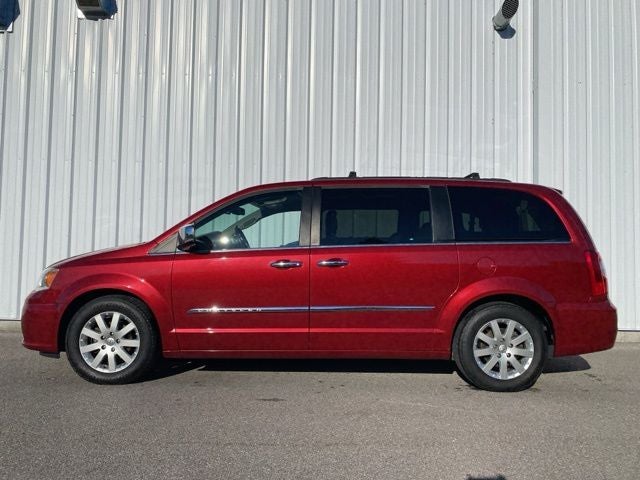 2011 Chrysler Town & Country Touring-L