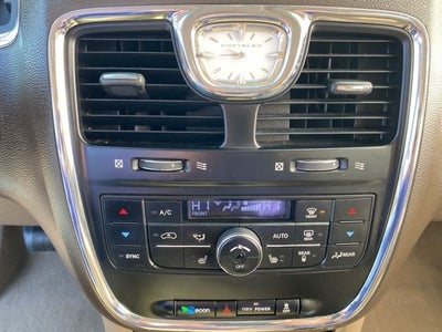 2011 Chrysler Town & Country Touring-L