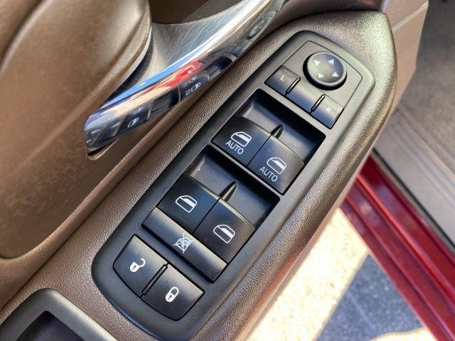 2011 Chrysler Town & Country Touring-L