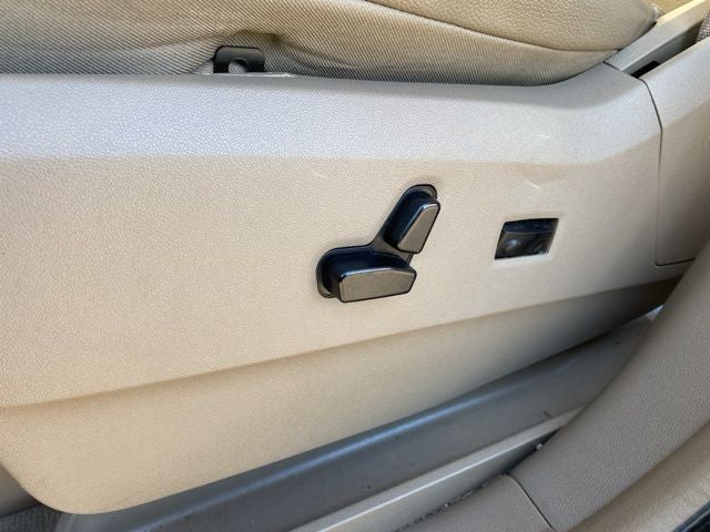 2011 Chrysler Town & Country Touring-L