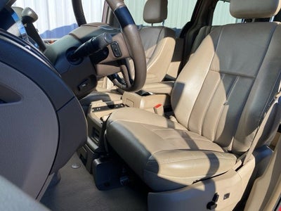 2011 Chrysler Town & Country Touring-L