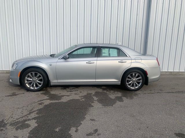 2020 Chrysler 300 Touring
