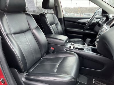 2017 Nissan Pathfinder SL