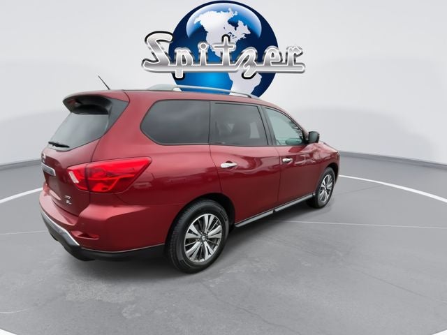 2017 Nissan Pathfinder SL