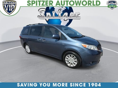 2017 Toyota Sienna XLE 7 Passenger