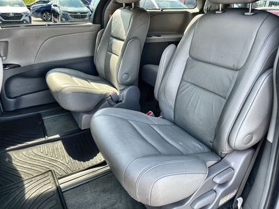2017 Toyota Sienna XLE 7 Passenger