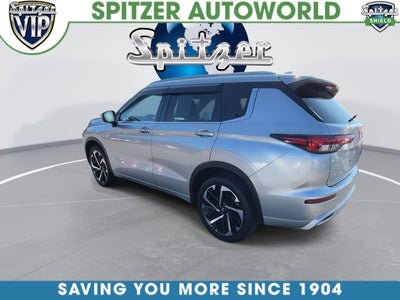 2023 Mitsubishi Outlander Base