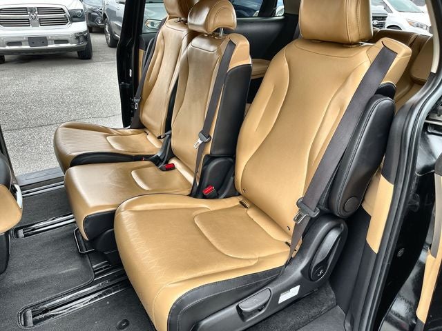 2022 Kia Carnival LXS