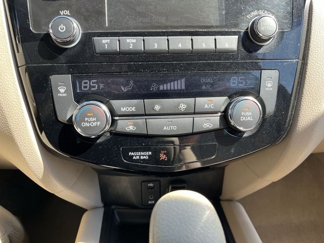 2015 Nissan Rogue SV
