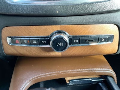 2018 Volvo XC90 T6 Inscription