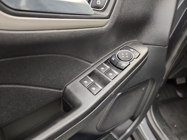 2022 Ford Escape Hybrid SEL