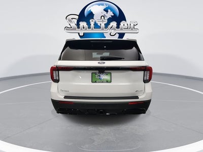 2025 Ford Explorer ST-Line