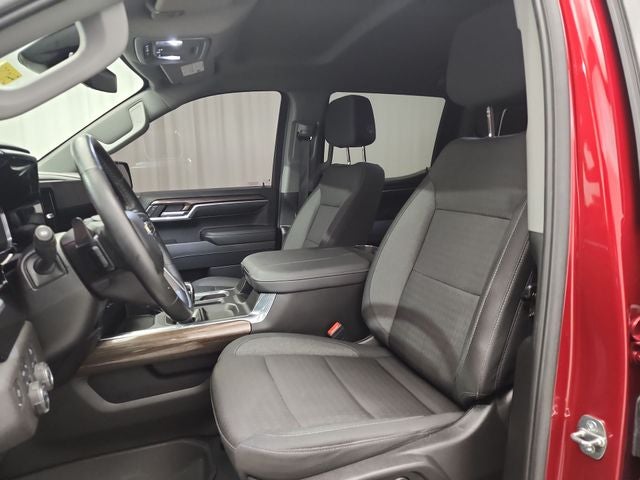 2024 Chevrolet Silverado 1500 LT LT1