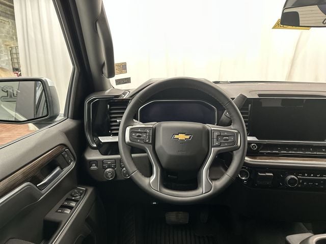 2026 Chevrolet Silverado 1500 LT LT1