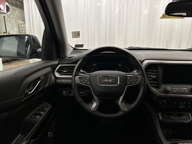 2021 GMC Acadia AT4