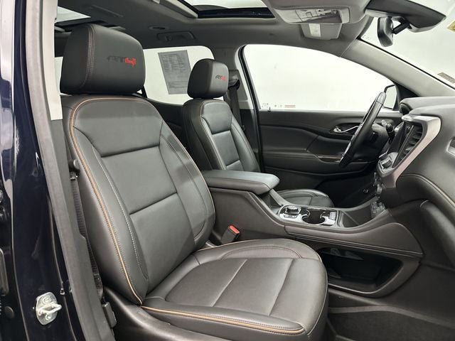 2021 GMC Acadia AT4