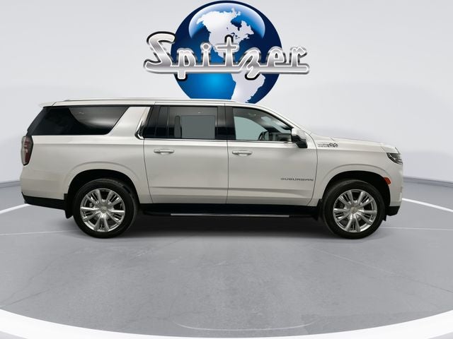 2022 Chevrolet Suburban High Country