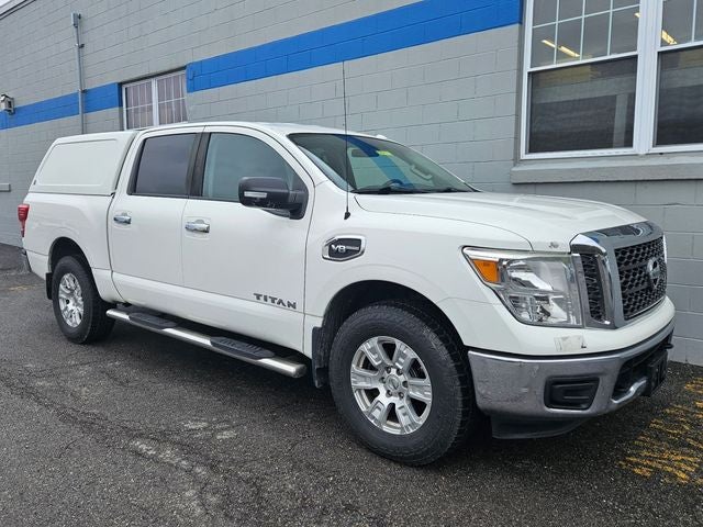 2017 Nissan Titan SV